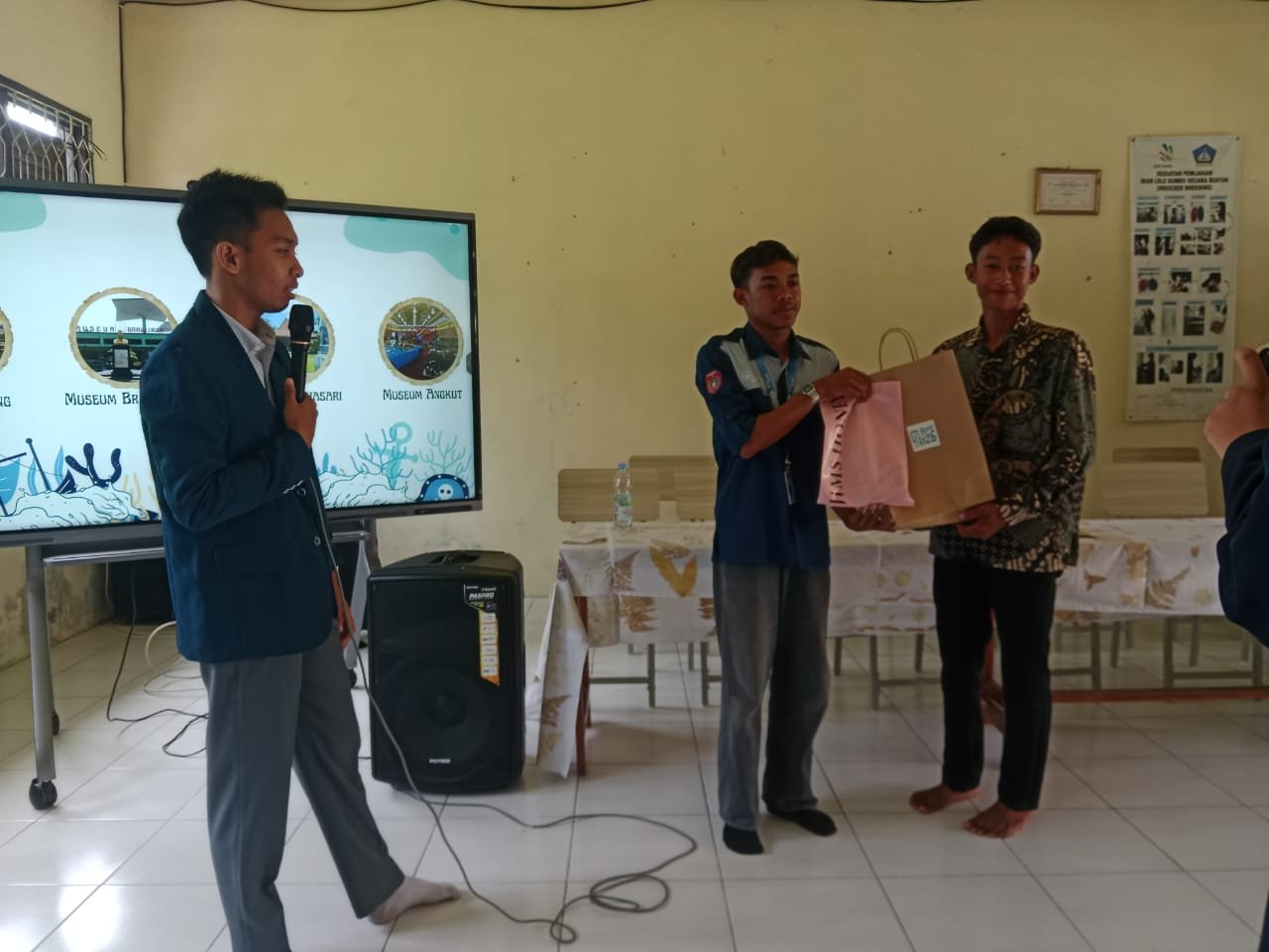 Go To School FKMP Malang  (4)