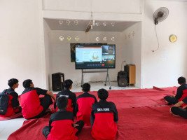 Pesantren Ramadan Penyampain Materi 0leh Pak Ismail Marzuki S.Pd Selaku Pengawas Sekolah SMK N-1 Kumai (2)