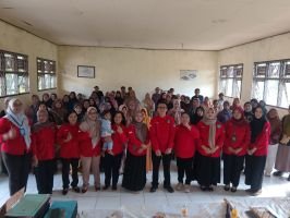 Siswa SMK Negeri 1 Kumai Terima Rapor Kenaikan Kelas, Kepala Sekolah Ingatkan Pentingnya Kesiapan Kerja