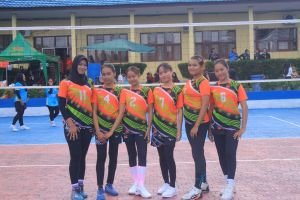 Semangat Membara! Siswa-Siswi SMKN 1 Kumai Bertanding di Turnamen Voli HUT SMKN 1 Pangkalan Bun